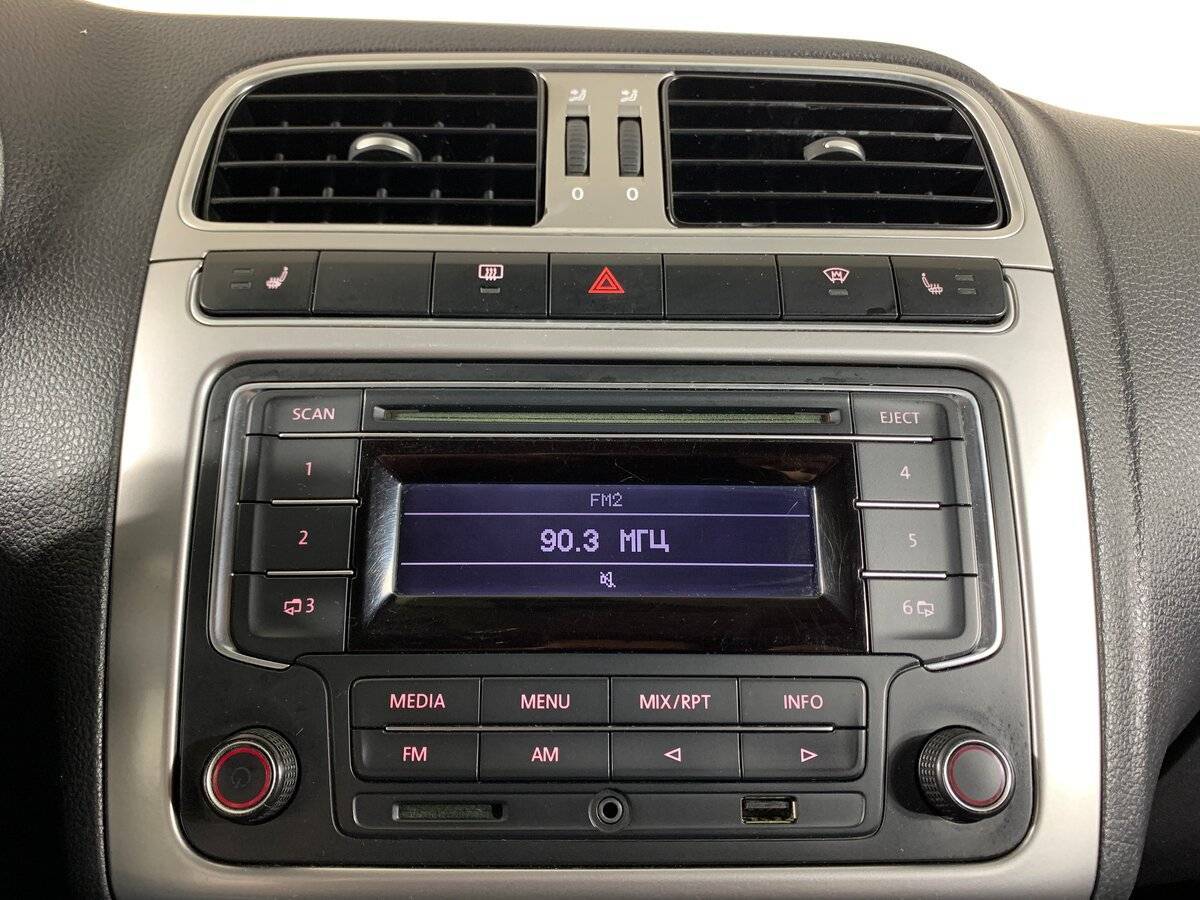 Volkswagen Polo, 2013 Фото №12