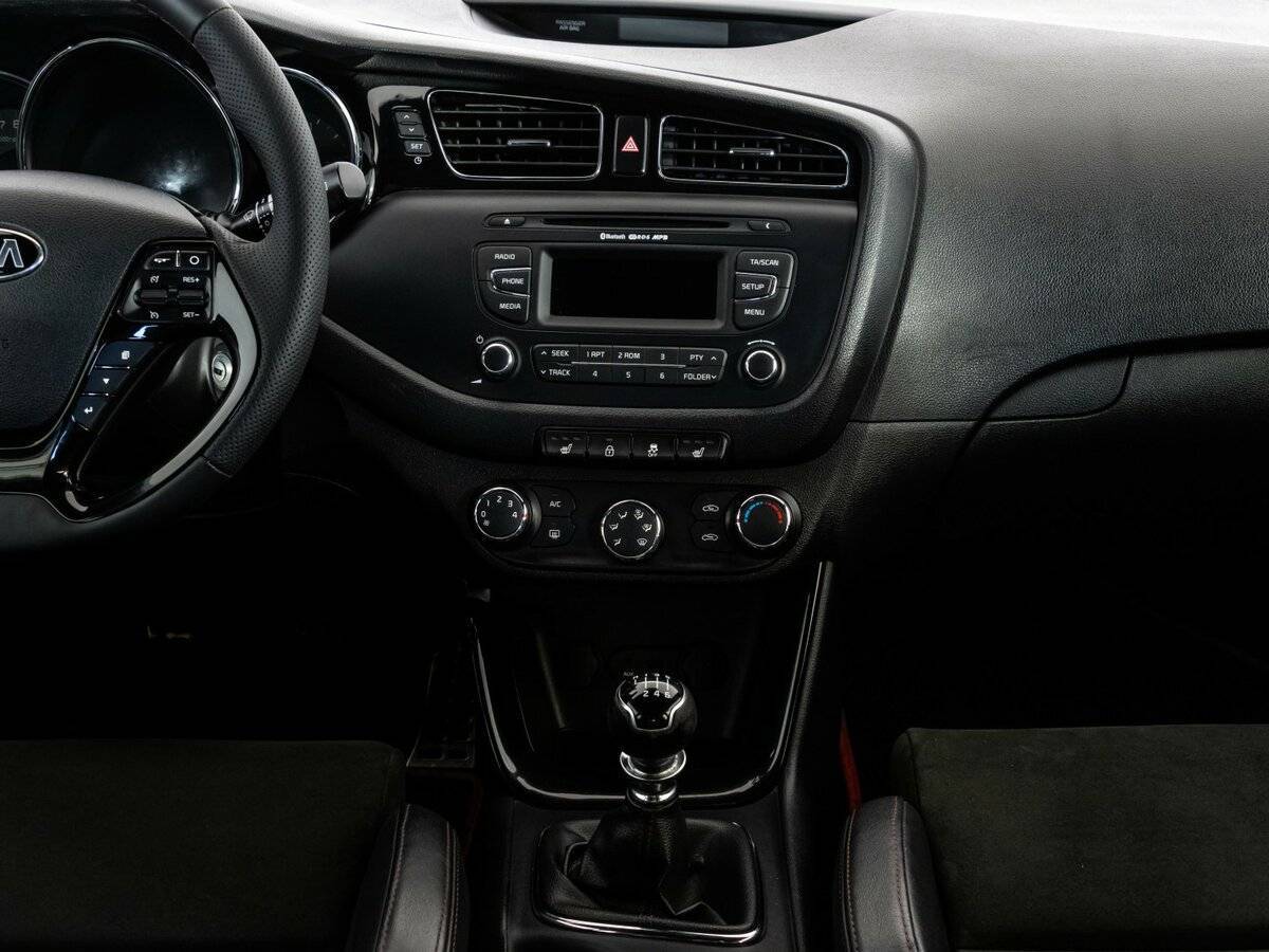 Kia Ceed GT, 2014 Фото №15