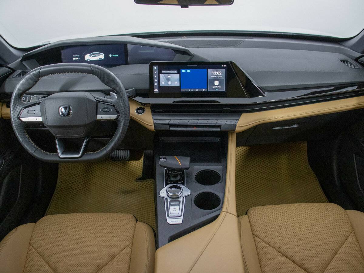 Changan UNI-V, 2023 Фото №13