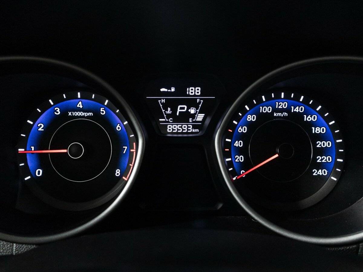 Hyundai Elantra, 2015 Фото №12