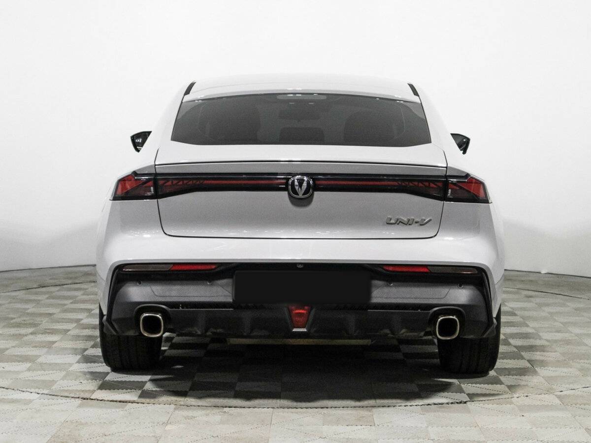 Changan UNI-V, 2023 Фото №6