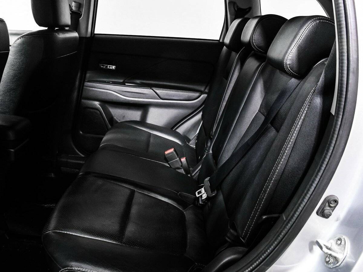 Mitsubishi Outlander, 2015 Фото №13