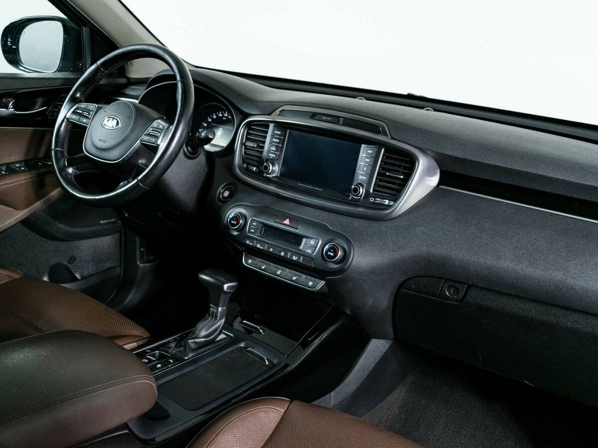 Kia Sorento, 2017 Фото №8