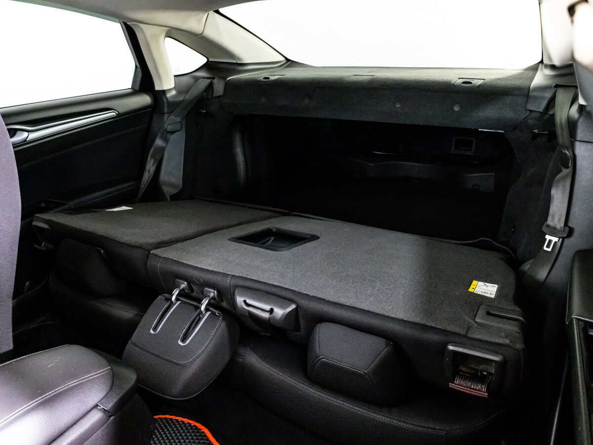 Ford Mondeo V, 2016 Фото №18