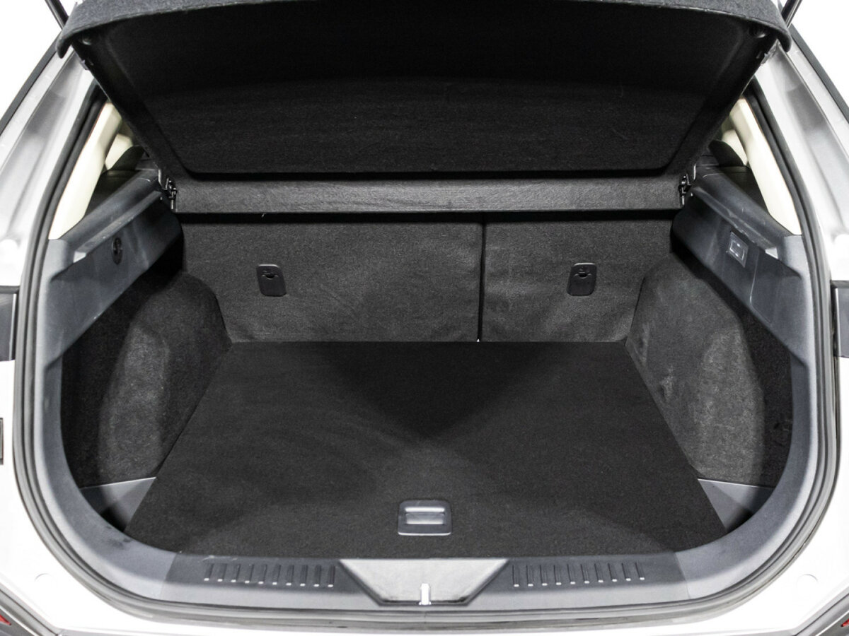 FAW Bestune T77 I, 2024 Фото №14