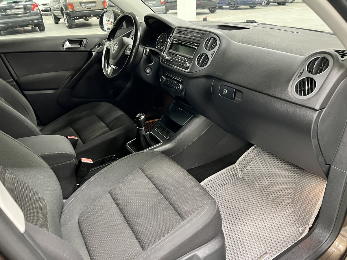Volkswagen Tiguan I Рестайлинг, 2014 Фото №11