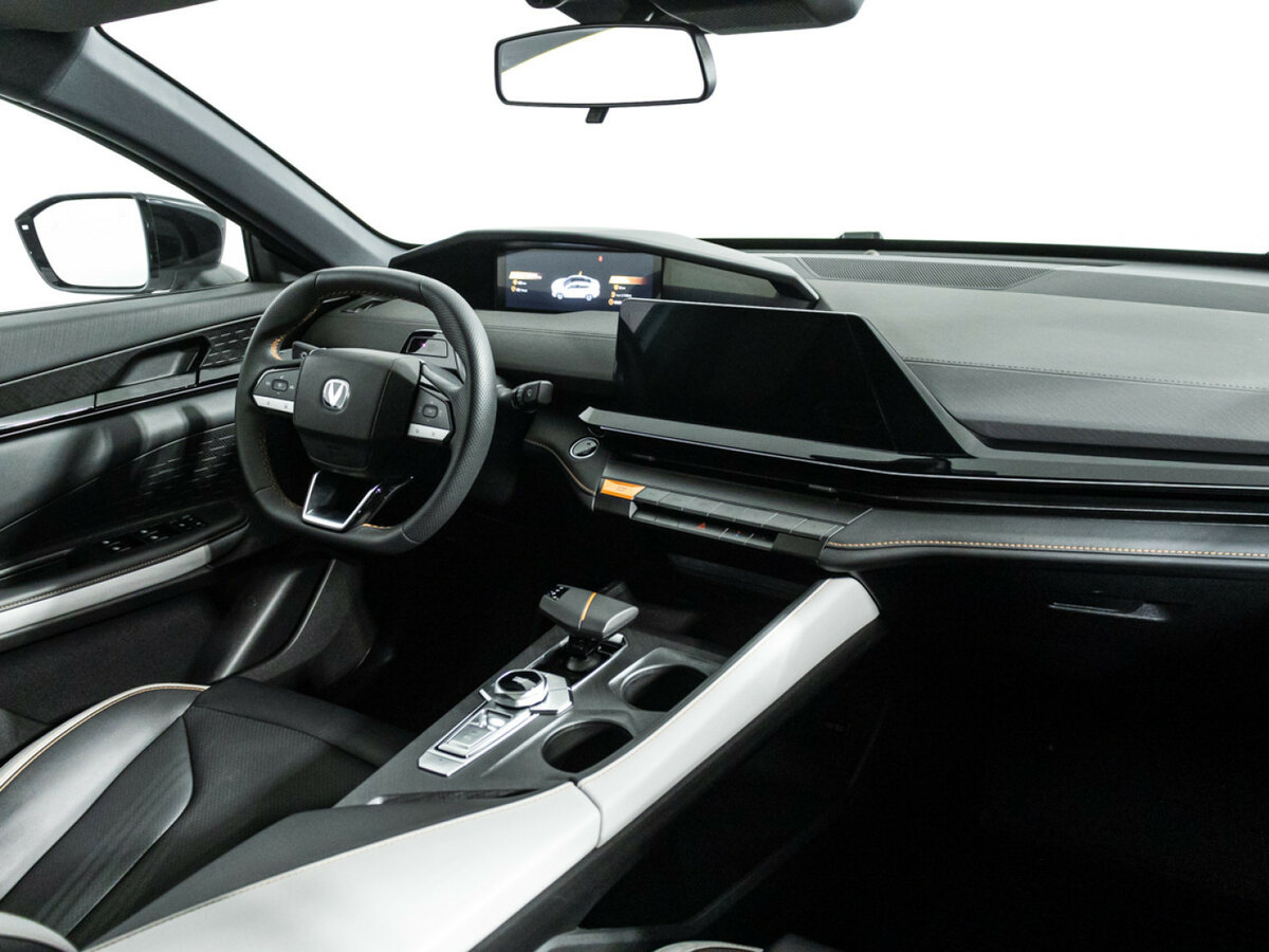 Changan UNI-V I, 2023 Фото №9