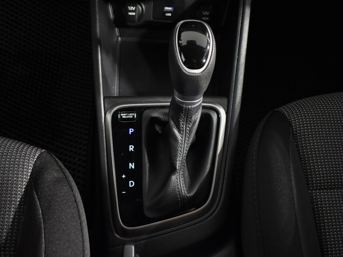 Hyundai Solaris II Рестайлинг, 2020 Фото №17